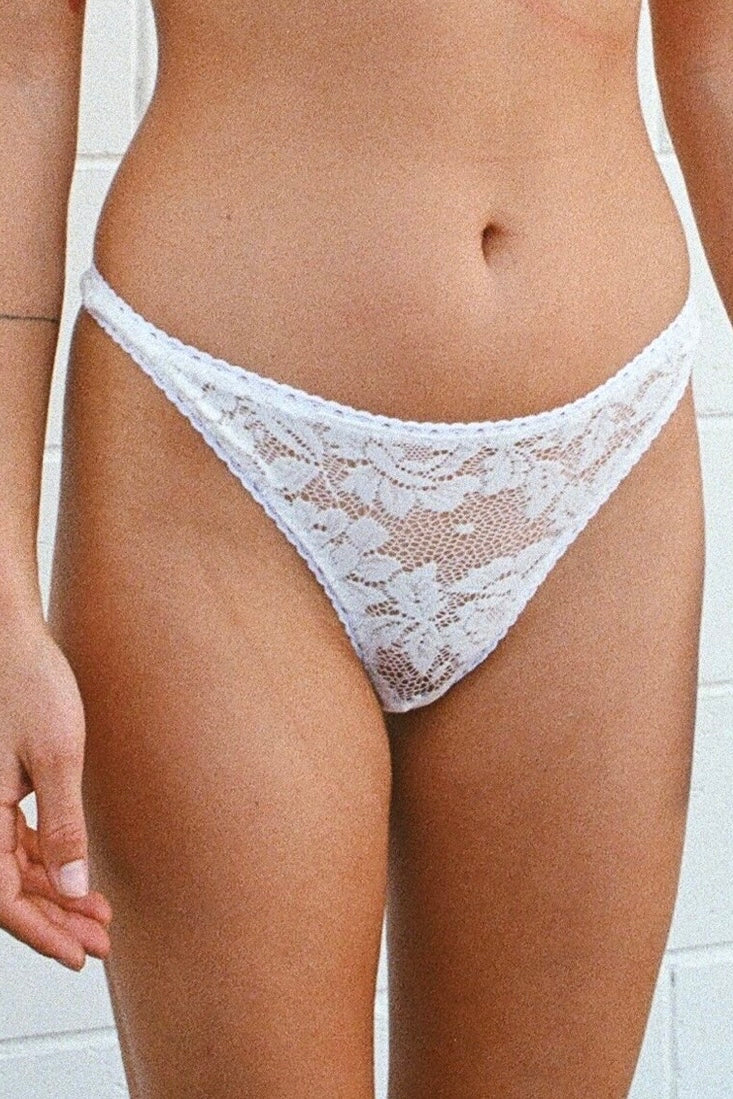 CELIA G-STRING | MACADAMIA