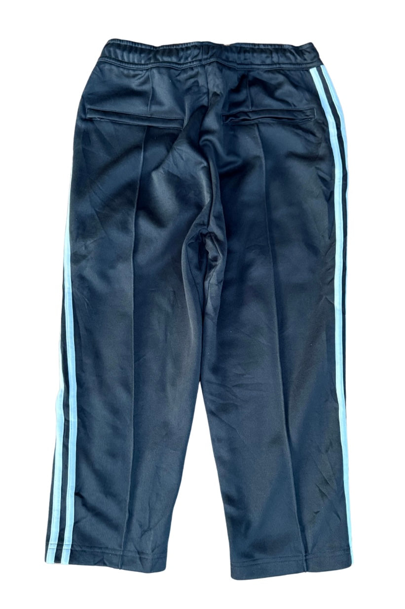 ADI CAPRI | ON TRACK PANT