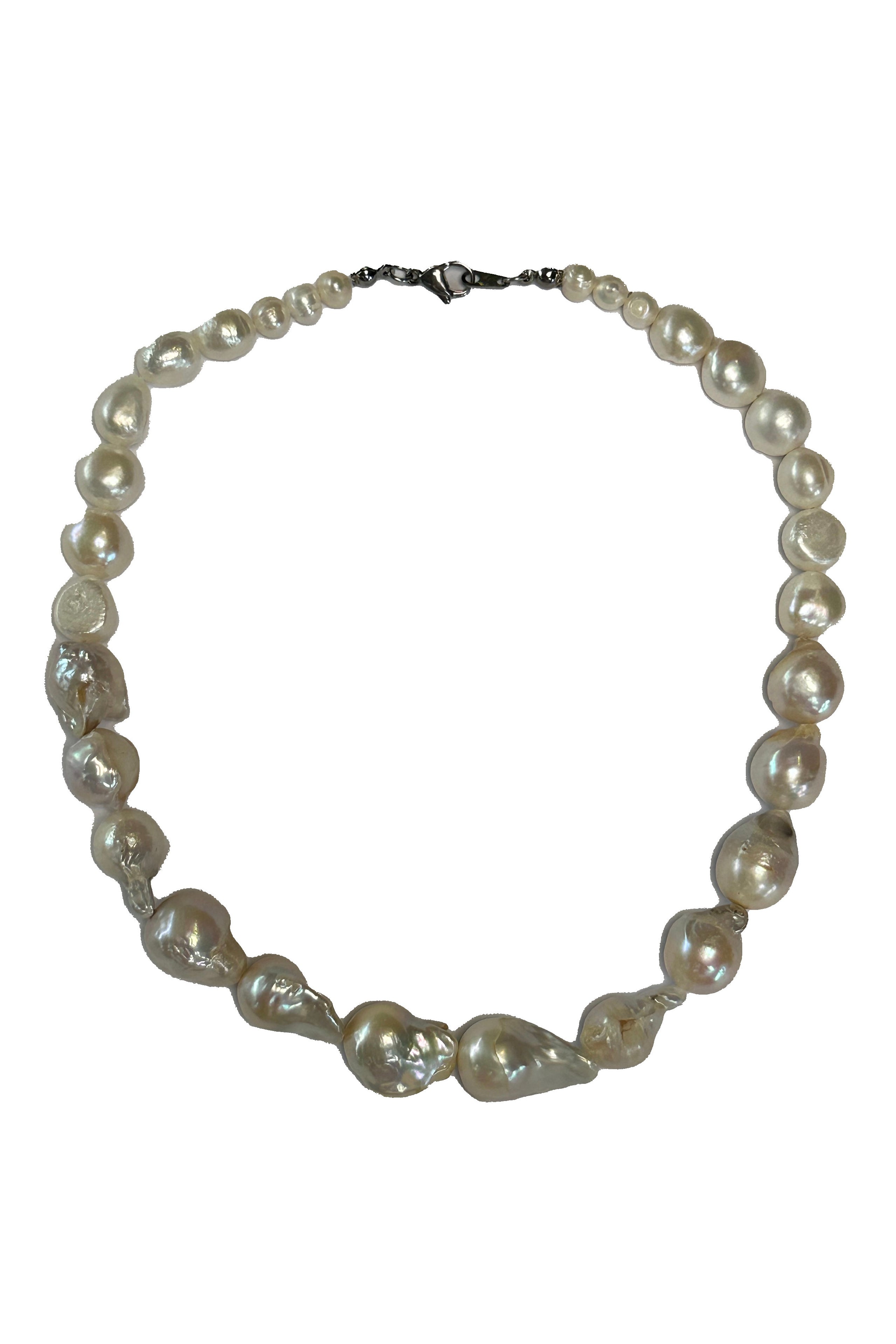 Siren Broque pearl necklace