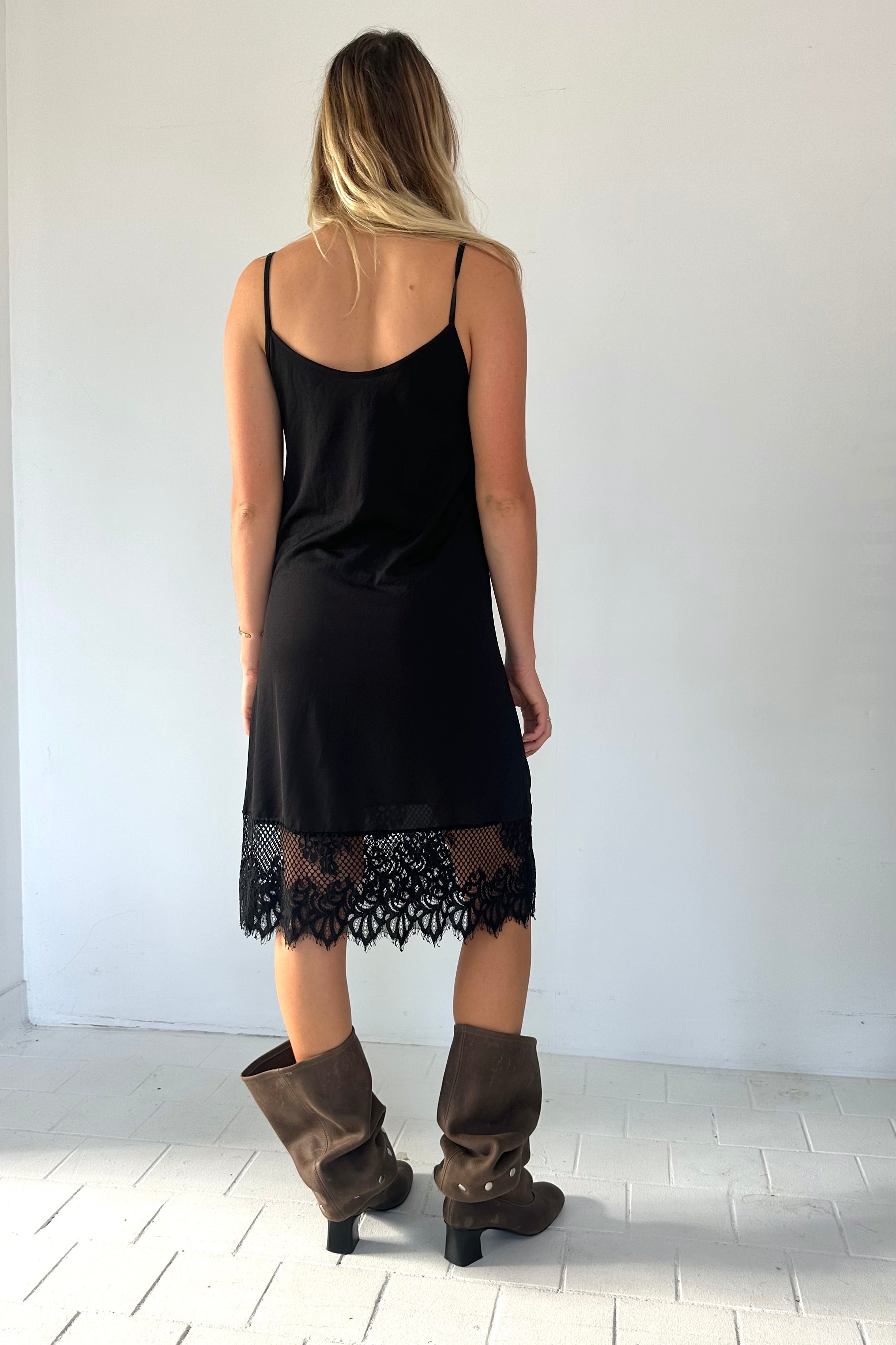 AT HOME SLIP LACE TRIM