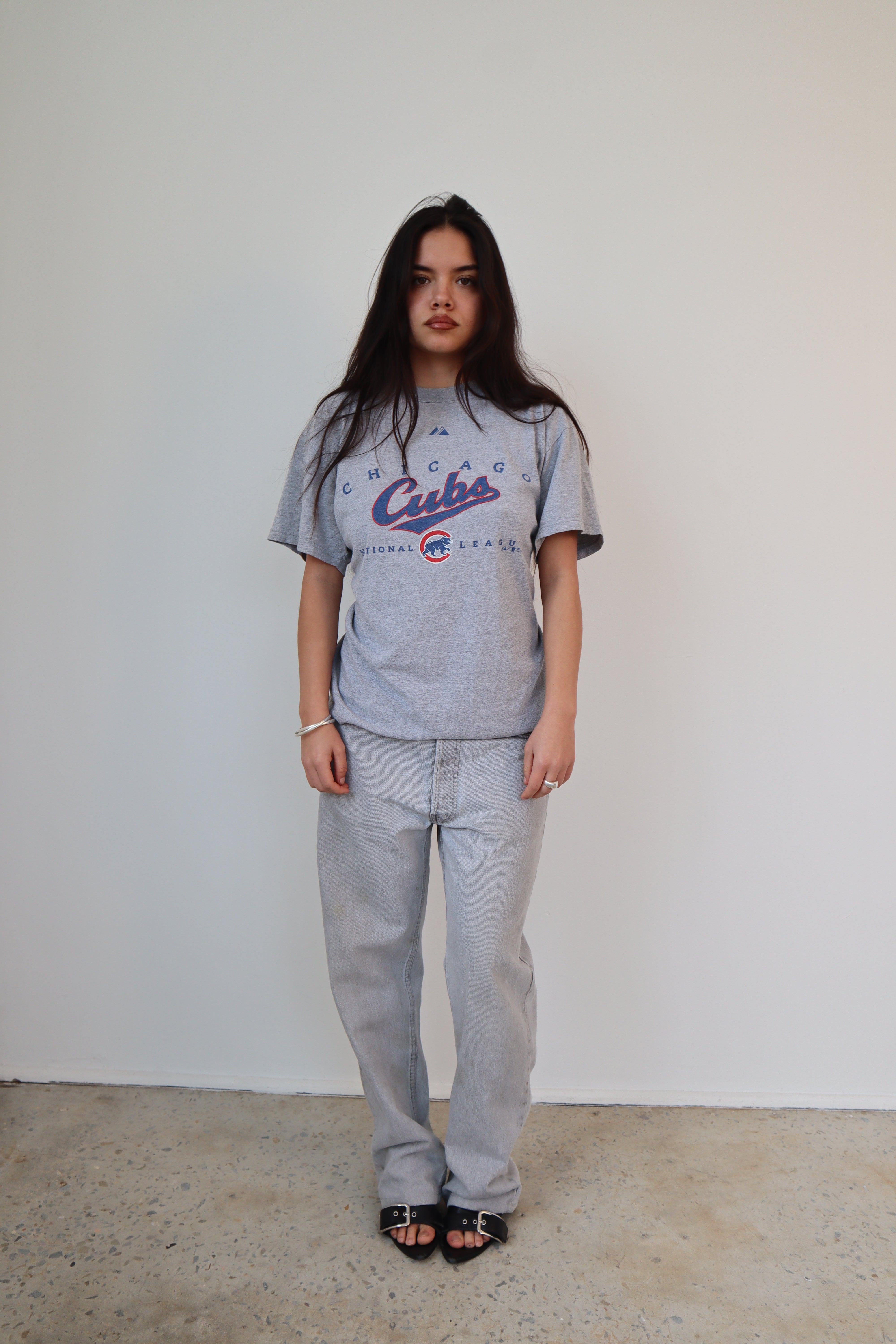 CHICAGO TOGGLE TEE